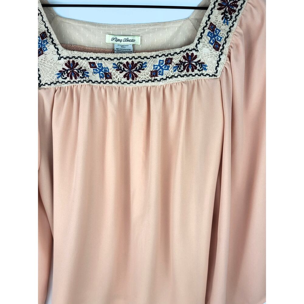 EUC Flying Tomato Boho Embroidered Blouse - Small - Picture 3 of 5